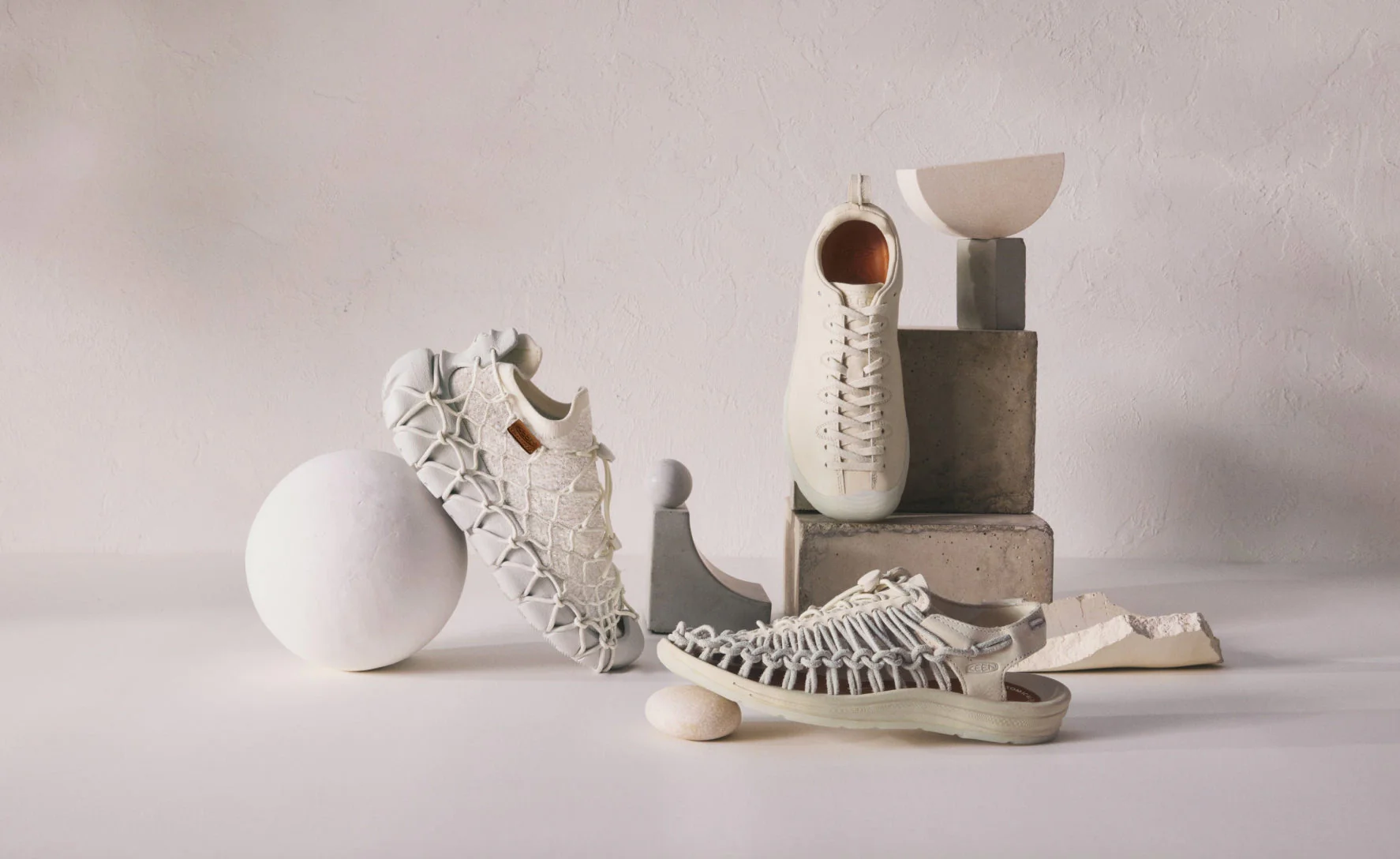 All Gender UNEEK Leather Sneaker  |  Atmosphere Birch - Image 7