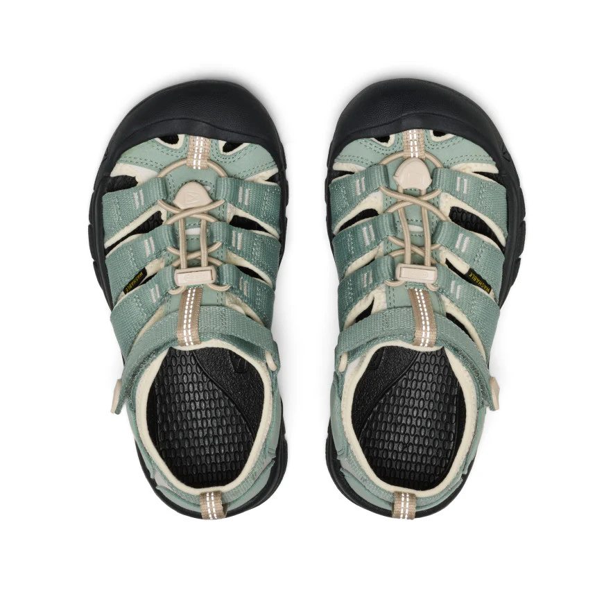 Big Kids' Newport H2 | Lily Pad/Black - Image 4