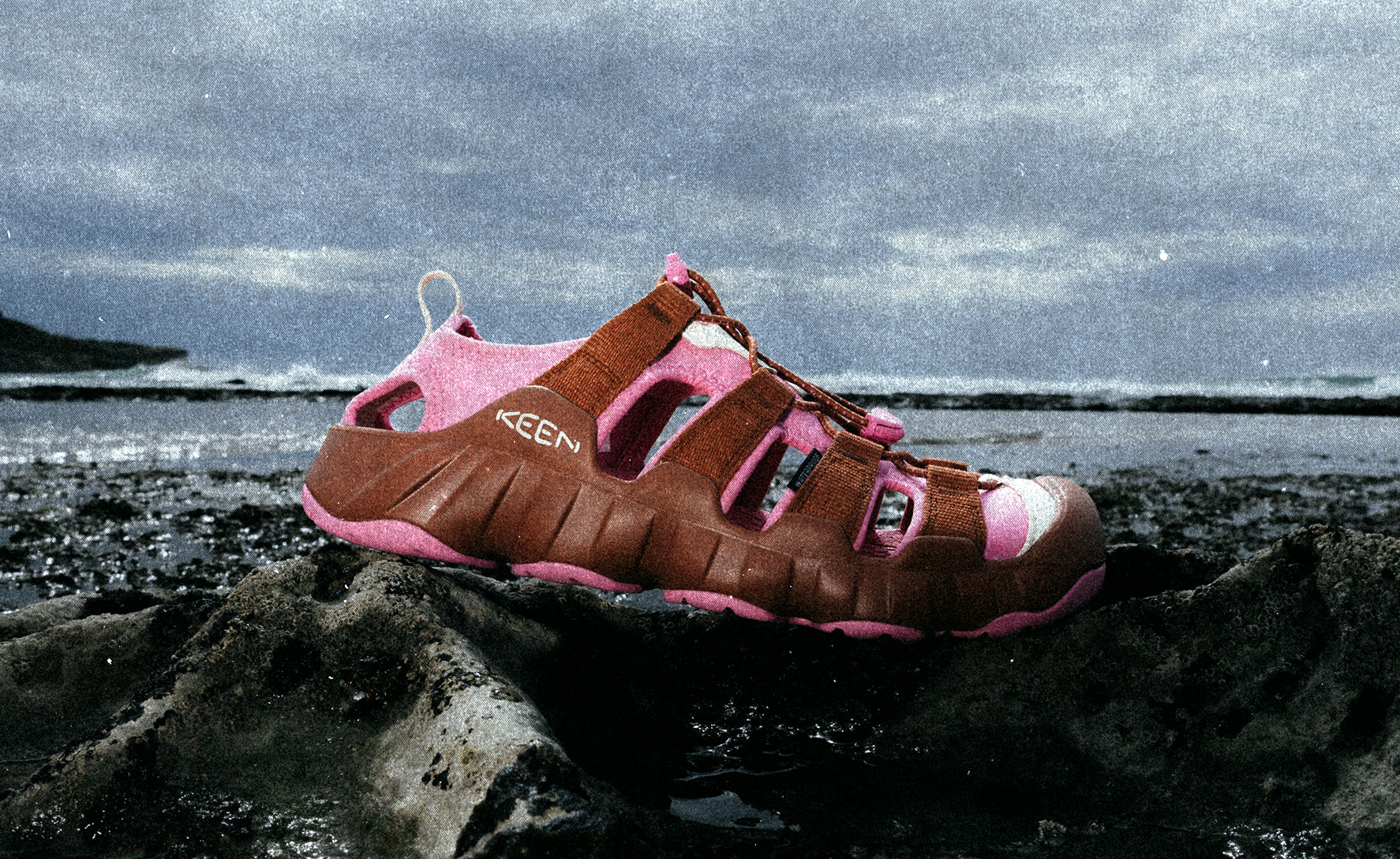 Men's Hyperport H2 Sandal x Hiking Patrol  |  Okenia Pink - Image 7