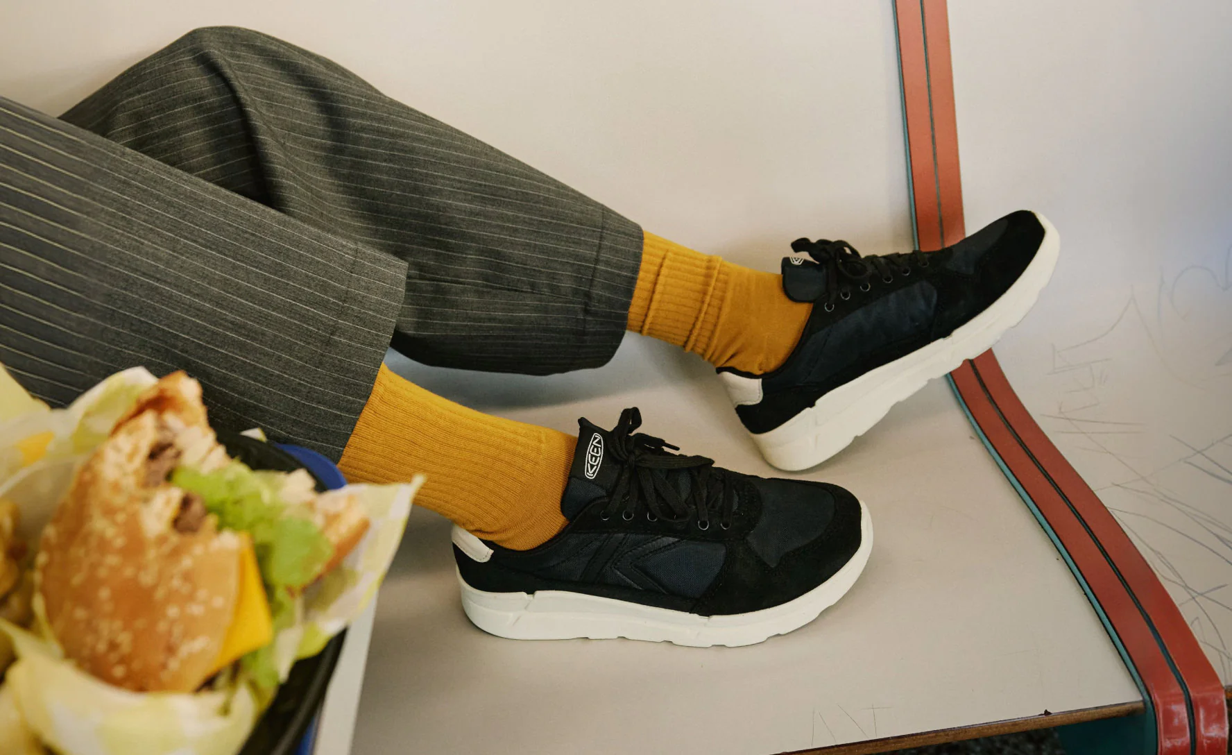 Men's KM2 Jogger  |  Birch/Safari - Image 7