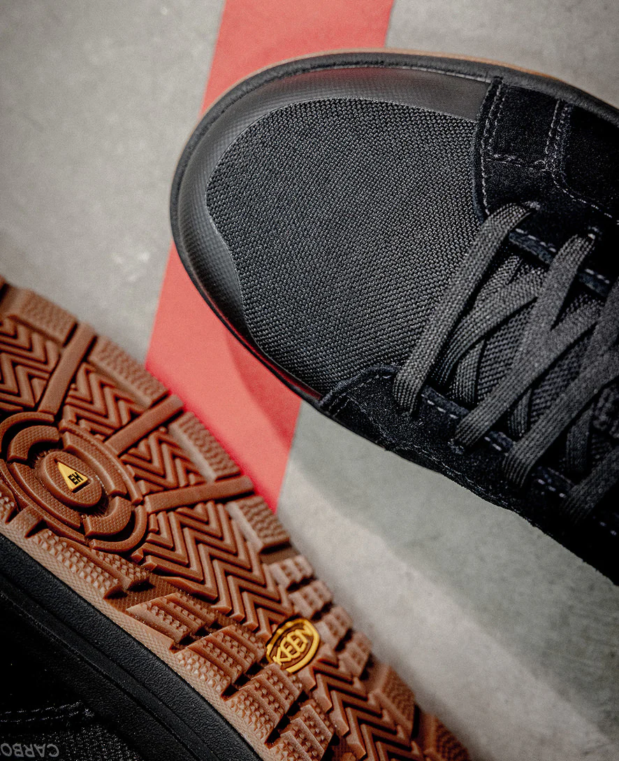 Women's Kenton Work Shoe (Carbon Toe)  |  Black/Gum - Image 9