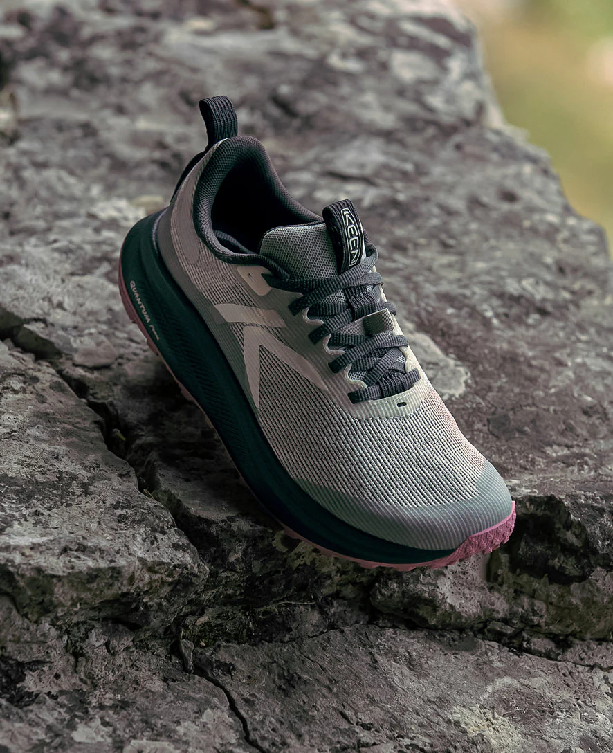 Women's Roam Trail Running Shoe | Vapor/Orchid Smoke - Image 8