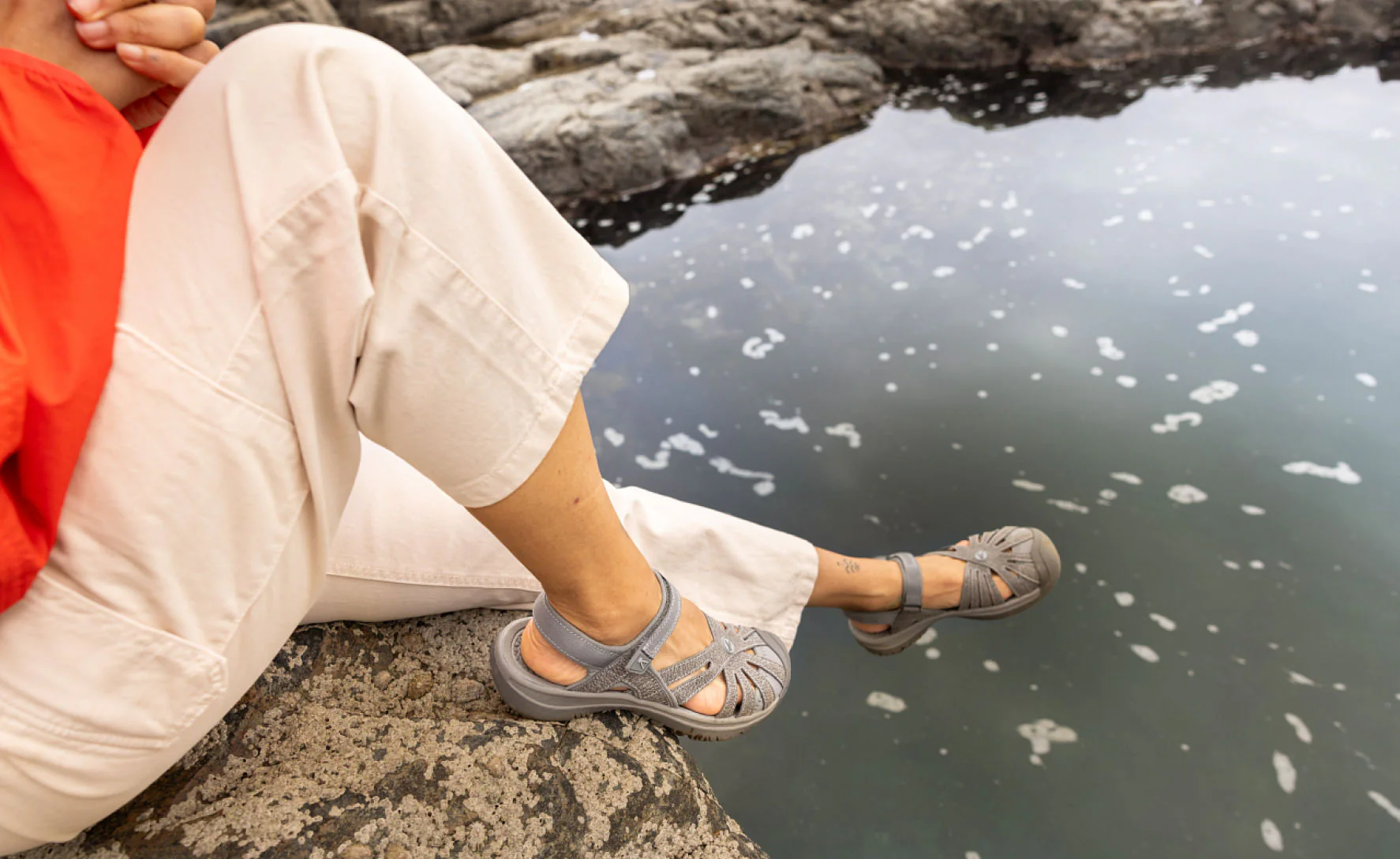 Women's Rose Sandal  |  Black/Neutral Gray - Image 7