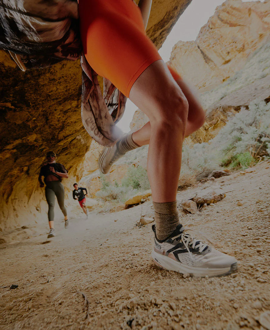 Women's Seek Trail Running Shoe  |  Black/Sunset Sand - Image 9
